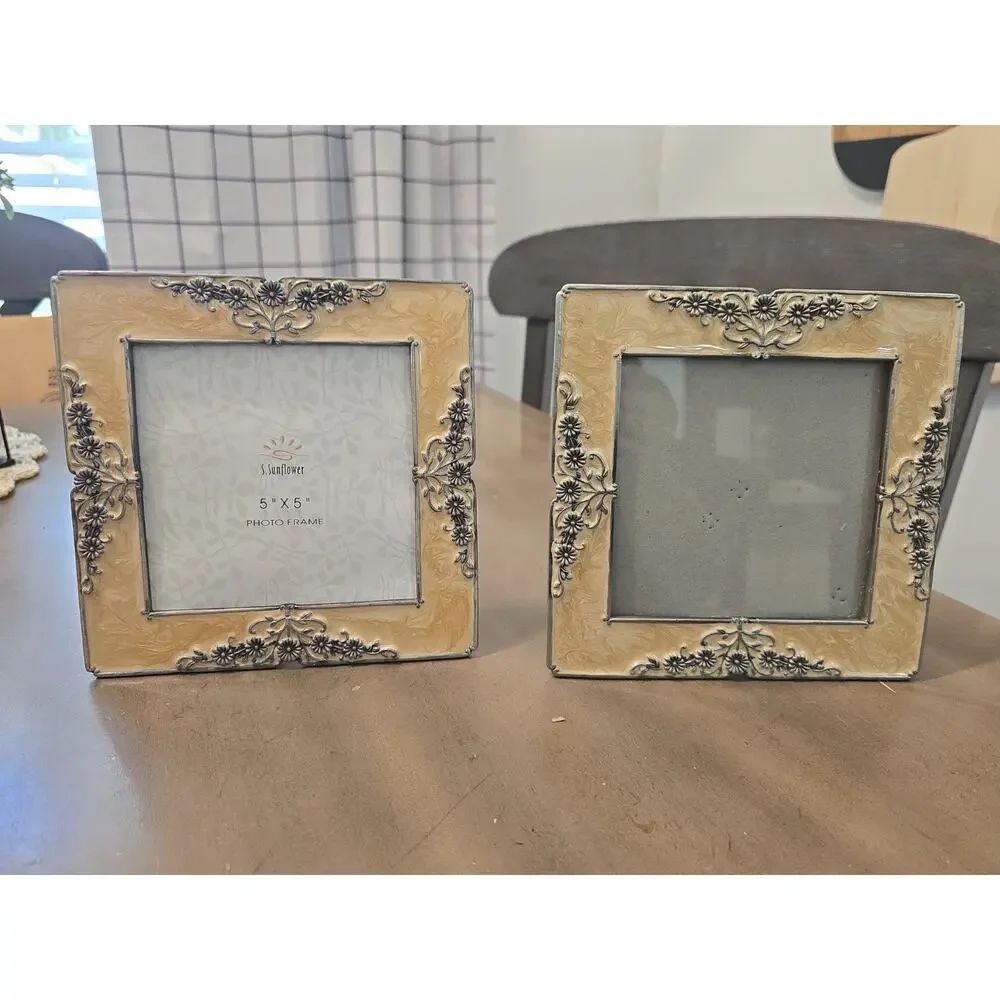 Set Of 2 Ivory Swirl Enamel Metal Flower Picture Frames – Holds 5